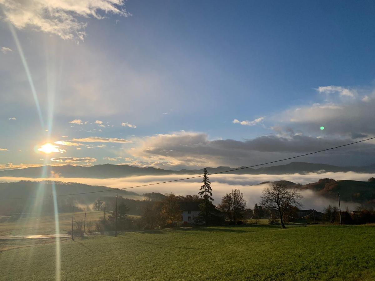 Agriturismo Il Filare Neviano degli Arduini Bagian luar foto